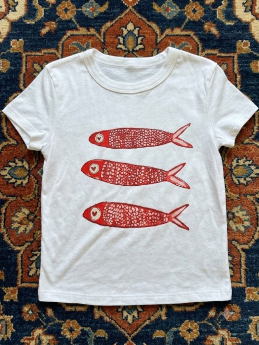 Red Sardine Graphic Baby Tee White Y2K Cute Fish T-Shirt